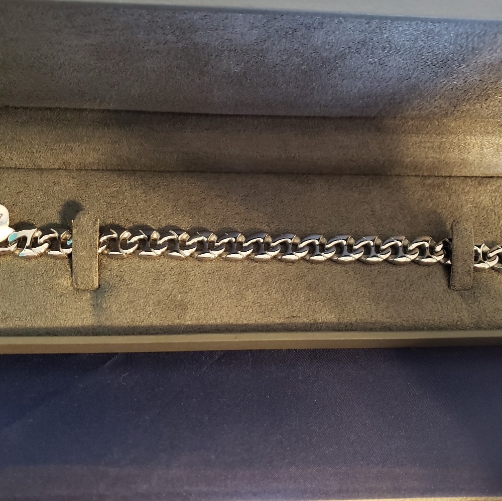 Chisel Stainless Steel Gucci link Bracelet